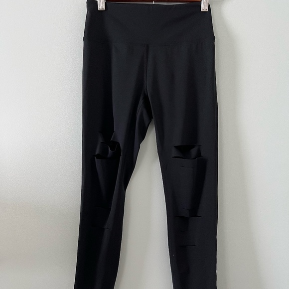 ZYIA Black Ripped Front Leggings Size 2 - Picture 1 of 9